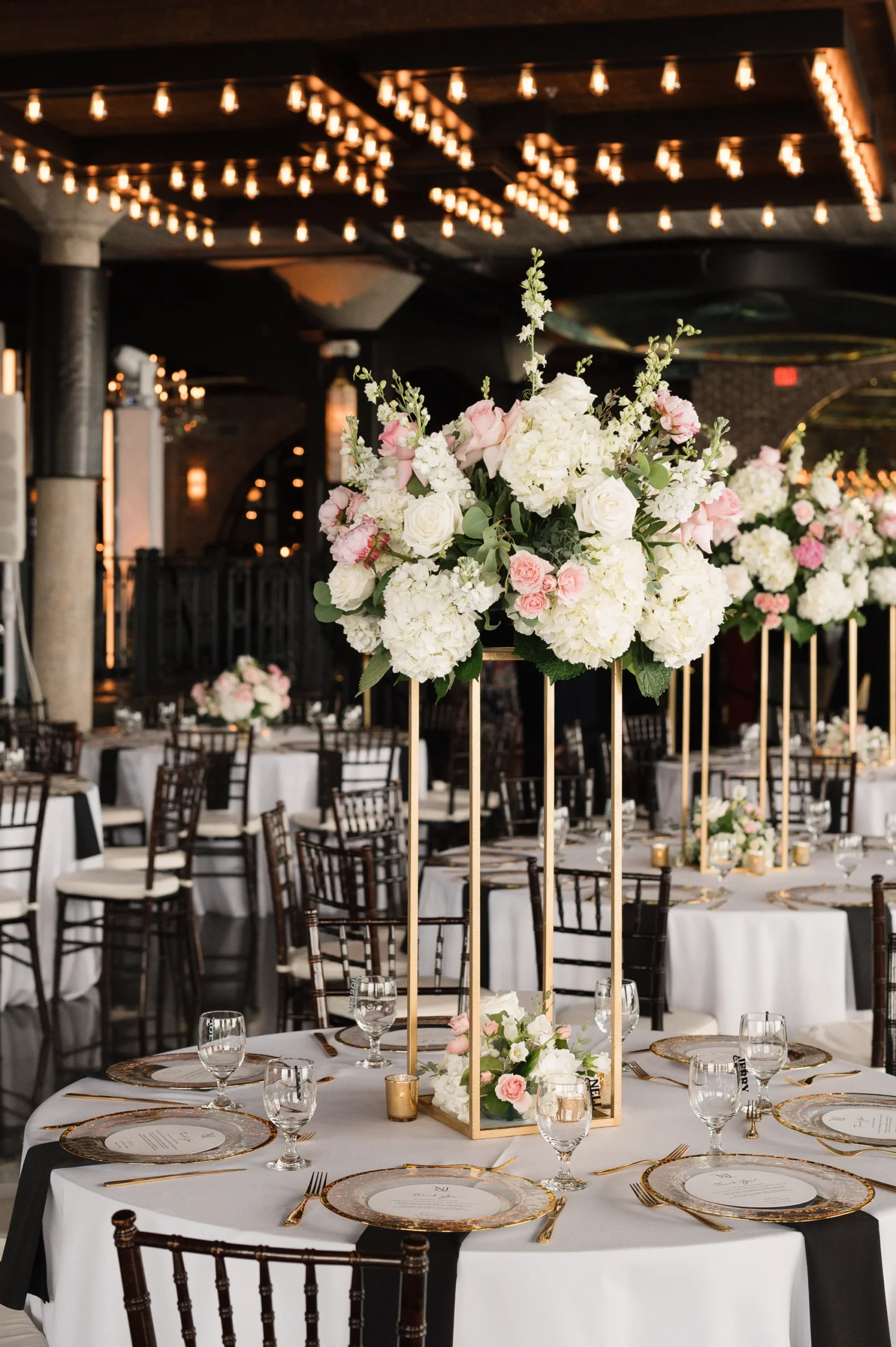 Floral Events custom floral design at The Astorian, Houston